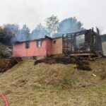 Incêndio destrói residência às margens da SC-355, em Água Doce